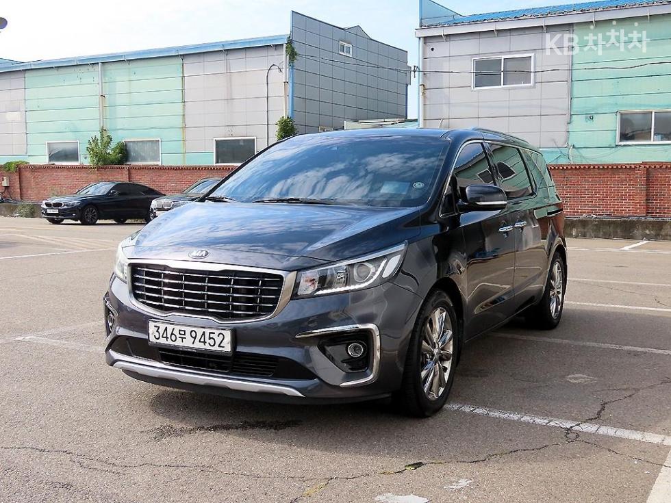 Kia Carnival PRESTIGE — фото 2