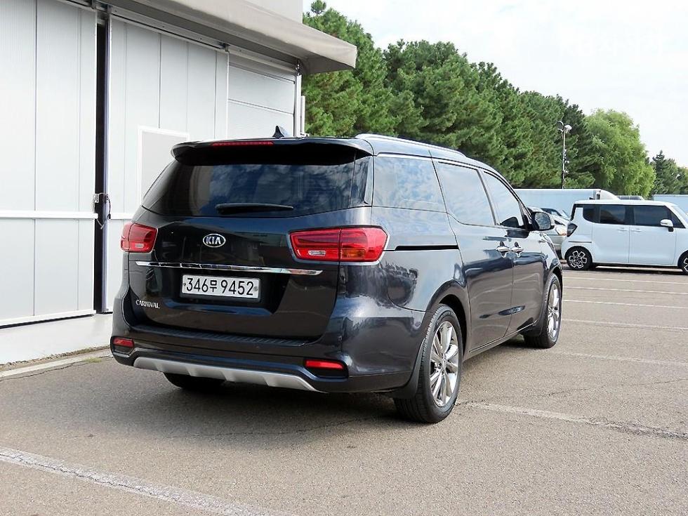 Kia Carnival PRESTIGE — фото 4