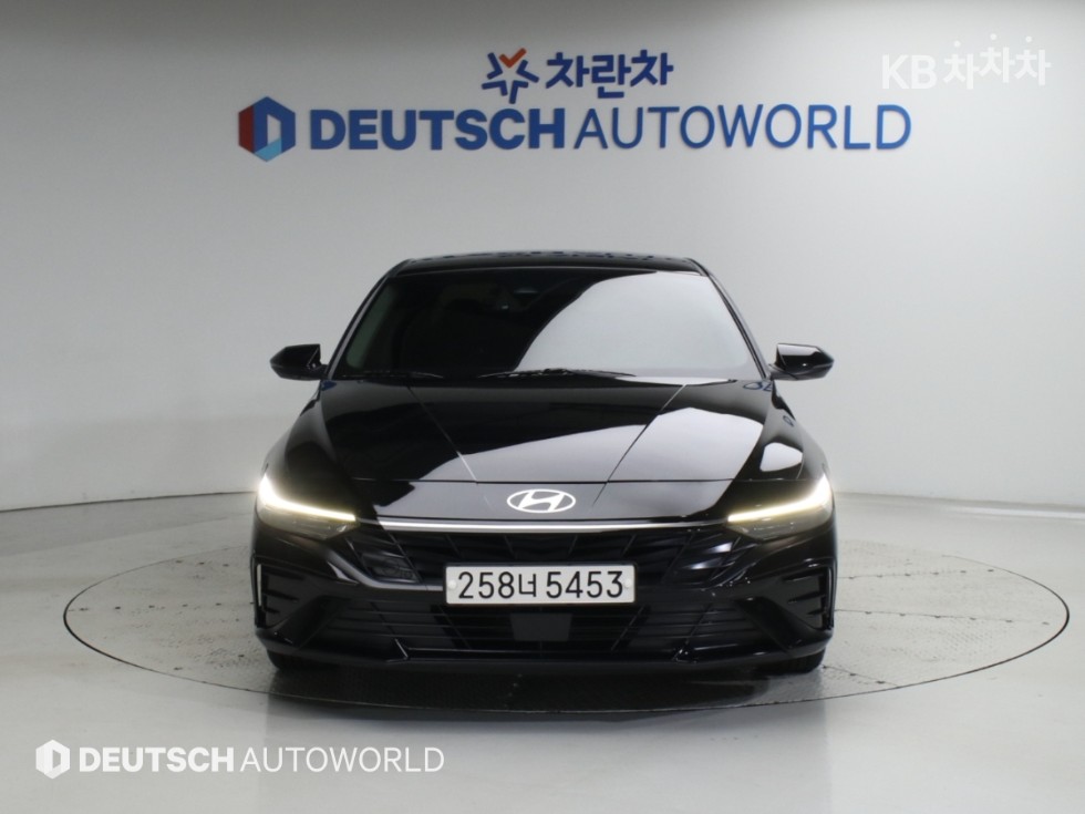 Hyundai Avante — фото 2