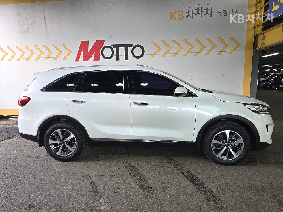 Kia Sorento PRESTIGE — фото 4