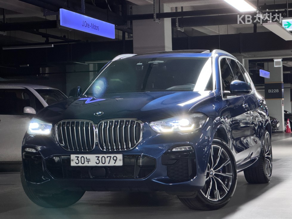 BMW X5 M Sport — фото 1