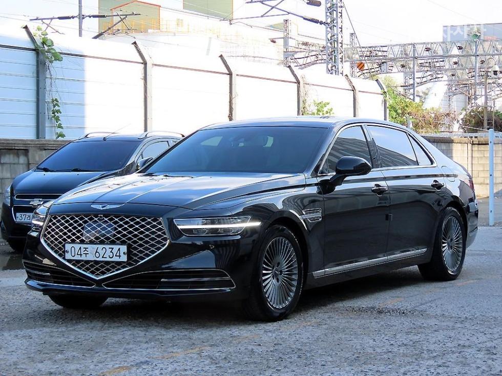 Genesis G90 LUXURY — фото 2