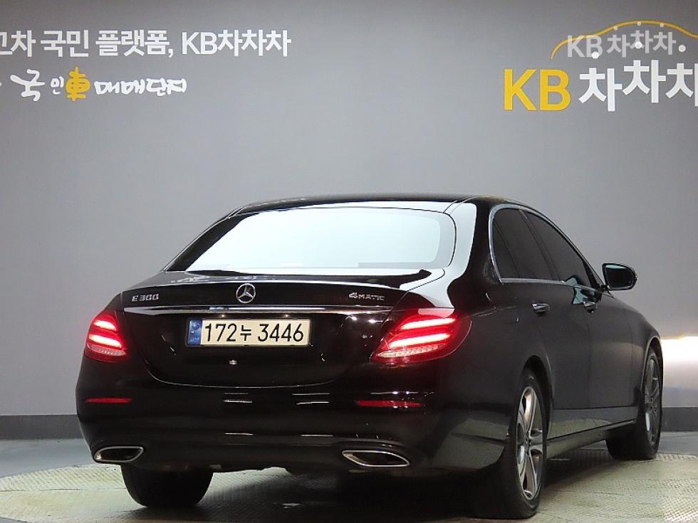 Mercedes-Benz E-Class W212 (09~13) — фото 2