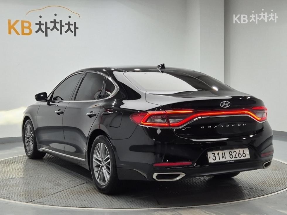 Hyundai Grandeur BASE MODEL — фото 2