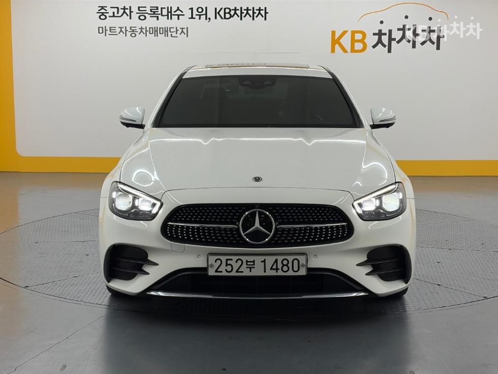 Mercedes-Benz E-Class AMG Line — фото 2