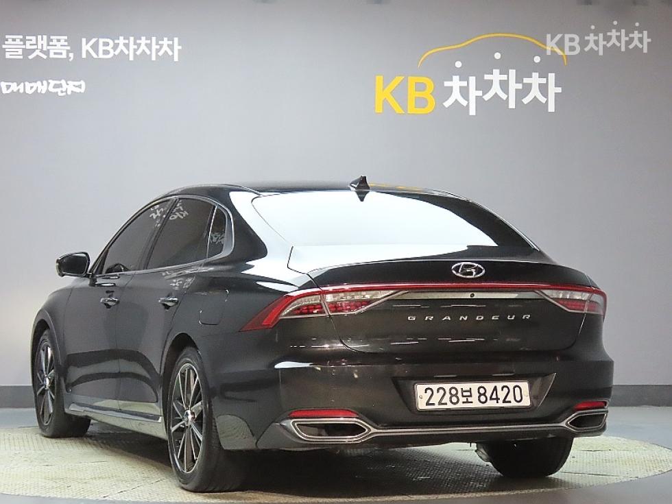Hyundai Grandeur EXCLUSIVE — фото 3