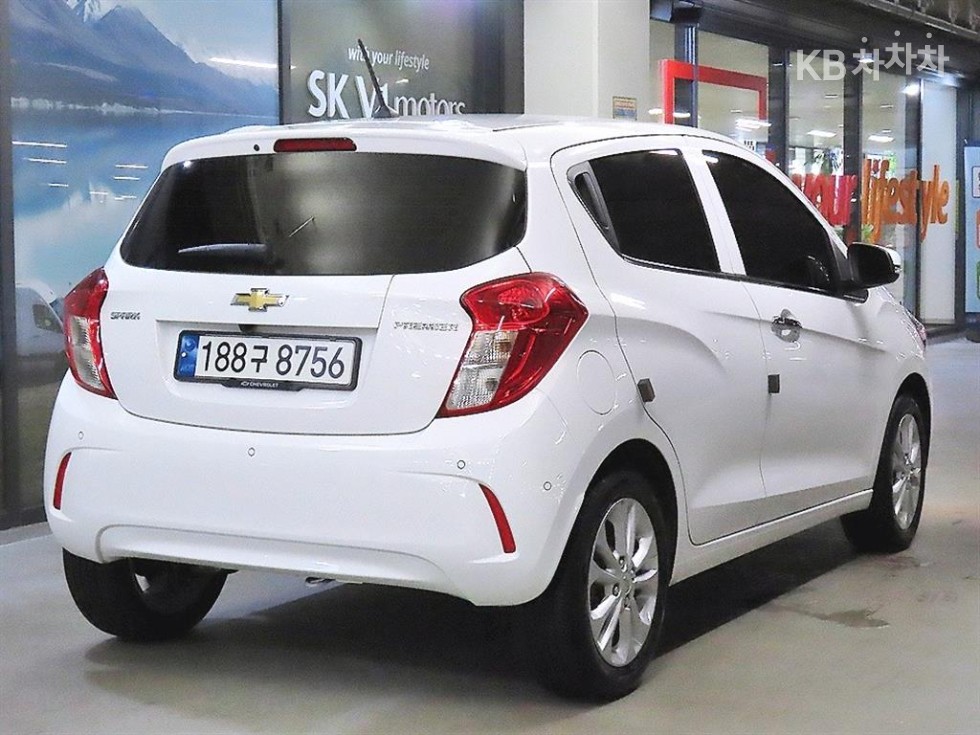 GM Korea Chevrolet Spark BASE MODEL — фото 4