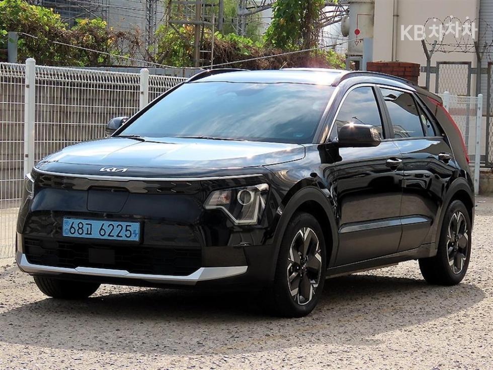 Kia BASE MODEL — фото 2