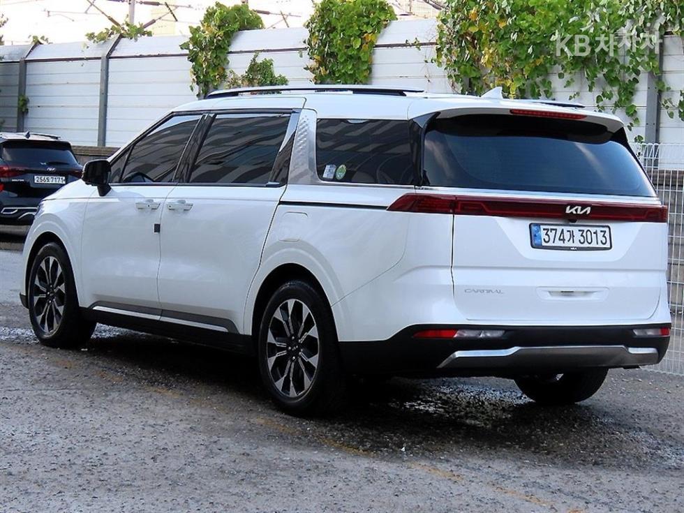 Kia Carnival SIGNATURE — фото 3