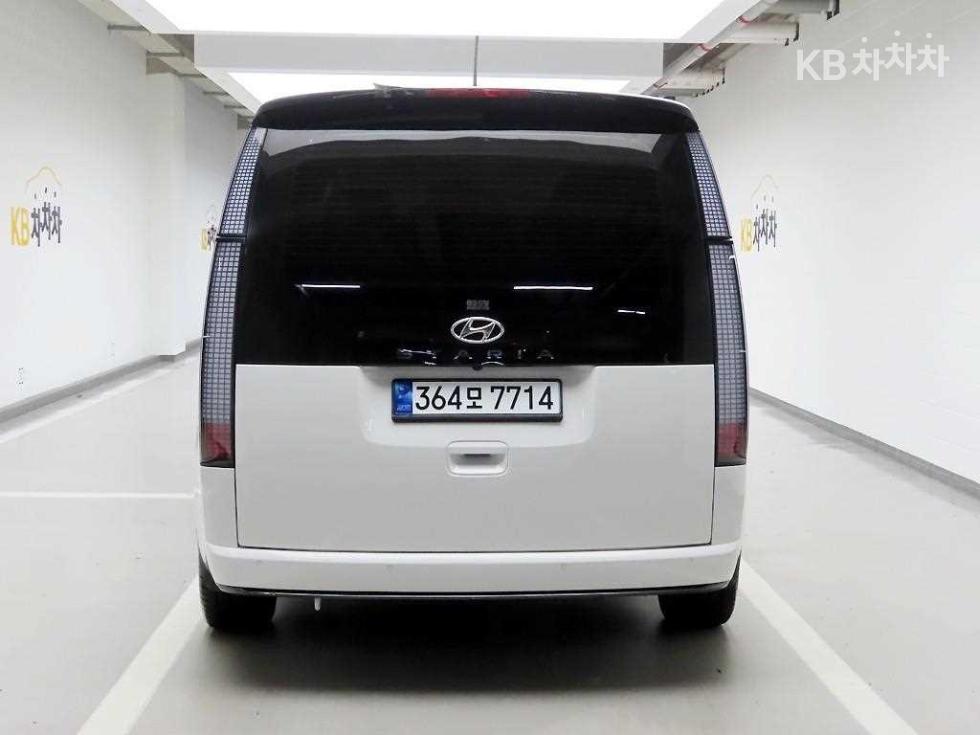 Hyundai Staria PRESTIGE — фото 3