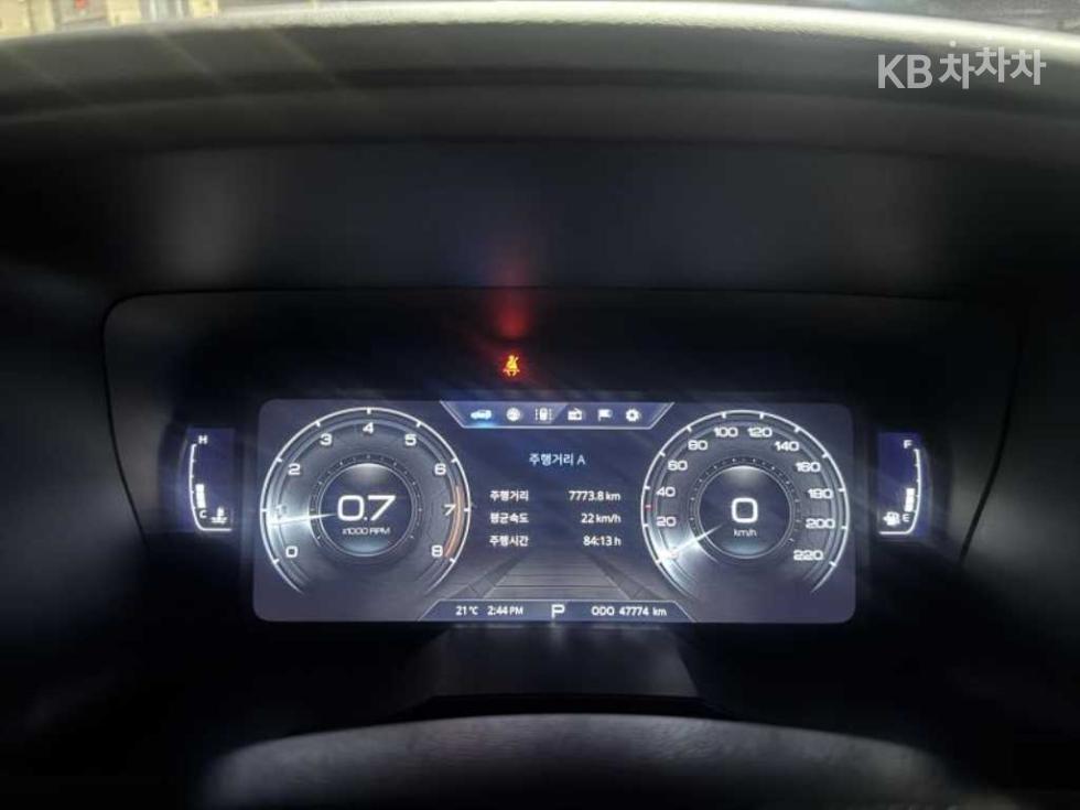 KG Mobility Tivoli BASE MODEL — фото 4