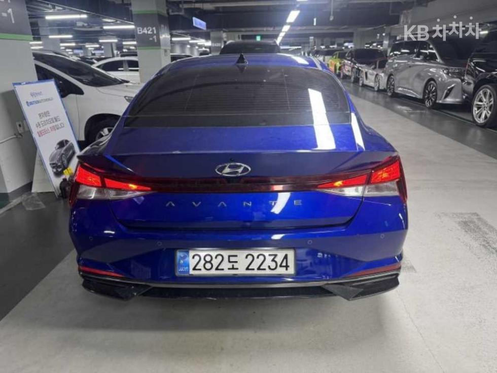 Hyundai Avante Smart — фото 3