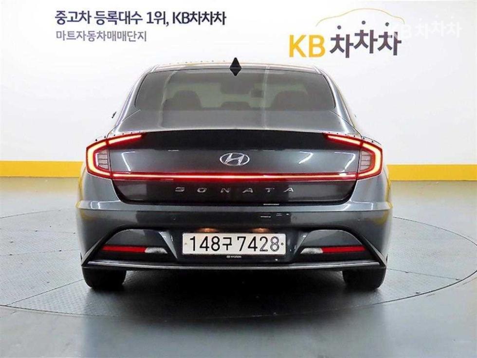Hyundai Sonata Premium Family — фото 3