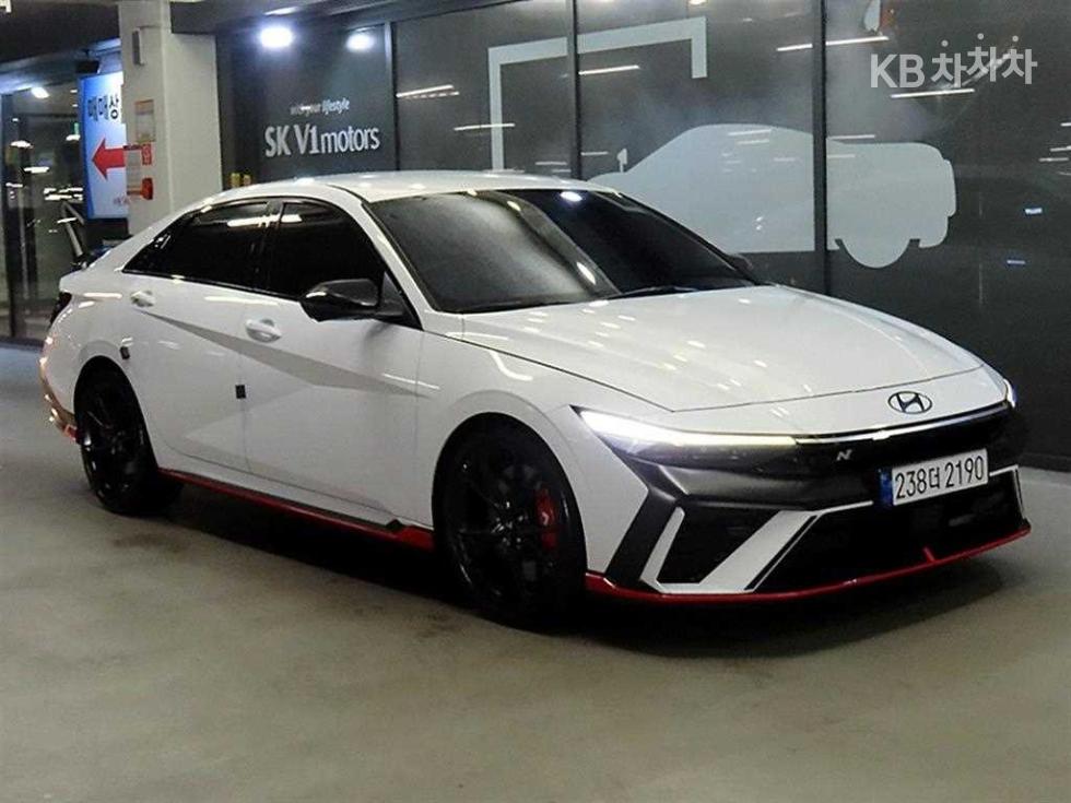 Hyundai Avante BASE MODEL — фото 1
