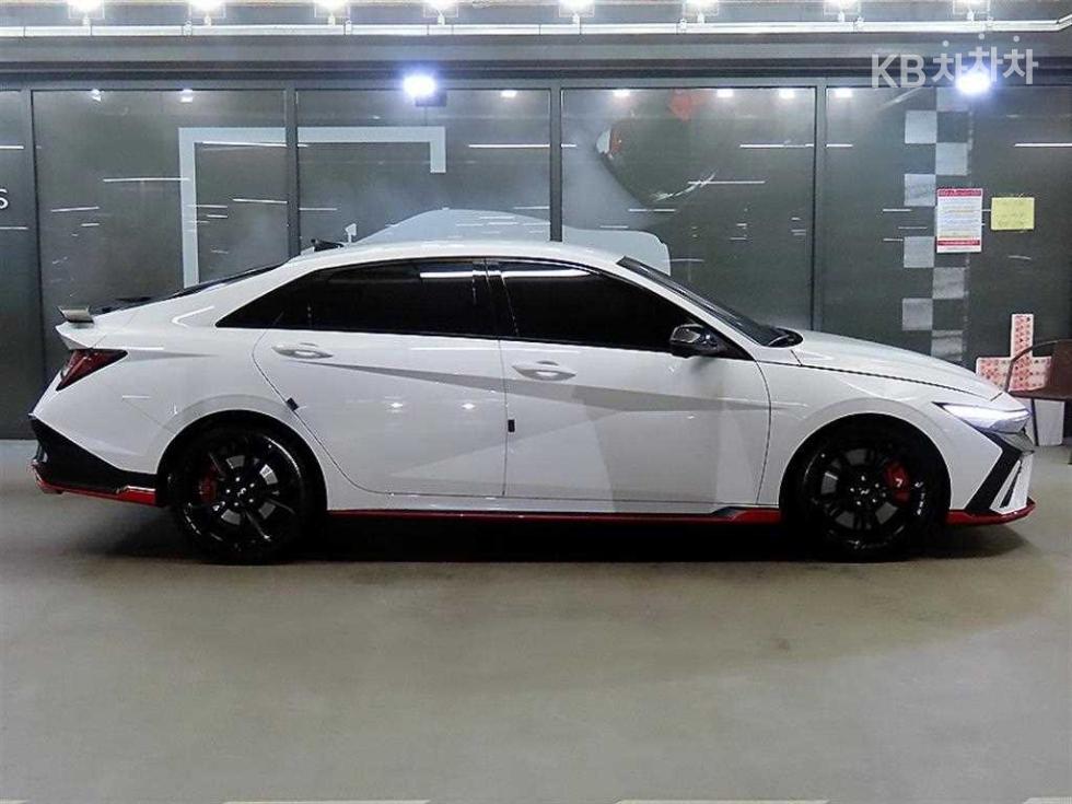 Hyundai Avante BASE MODEL — фото 3