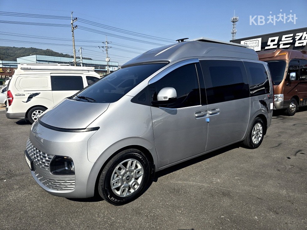 Hyundai Staria — фото 1
