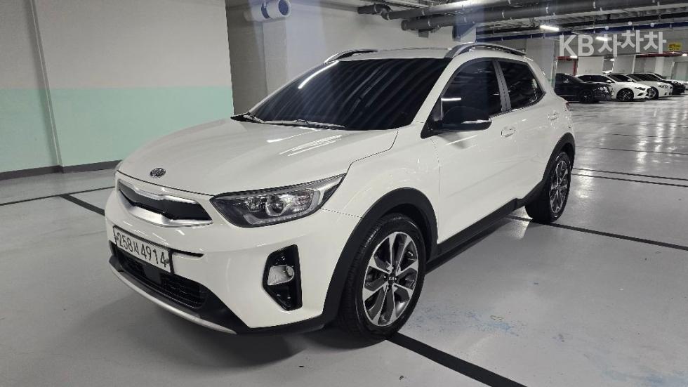 Kia Stonic PRESTIGE — фото 2