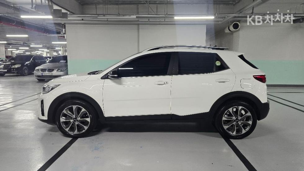 Kia Stonic PRESTIGE — фото 3