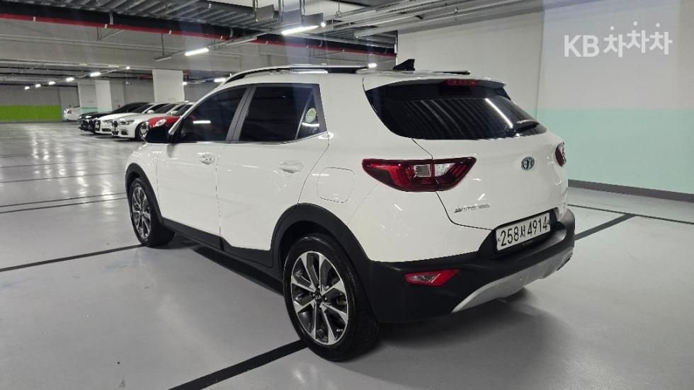 Kia Stonic PRESTIGE — фото 4