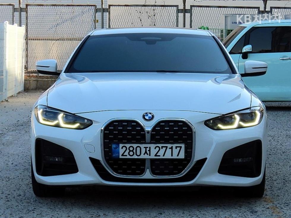 BMW 4 Series M Sport — фото 1