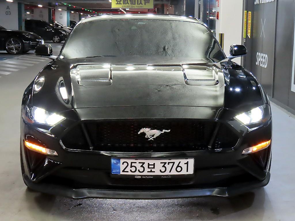 Ford Mustang Premium — фото 2