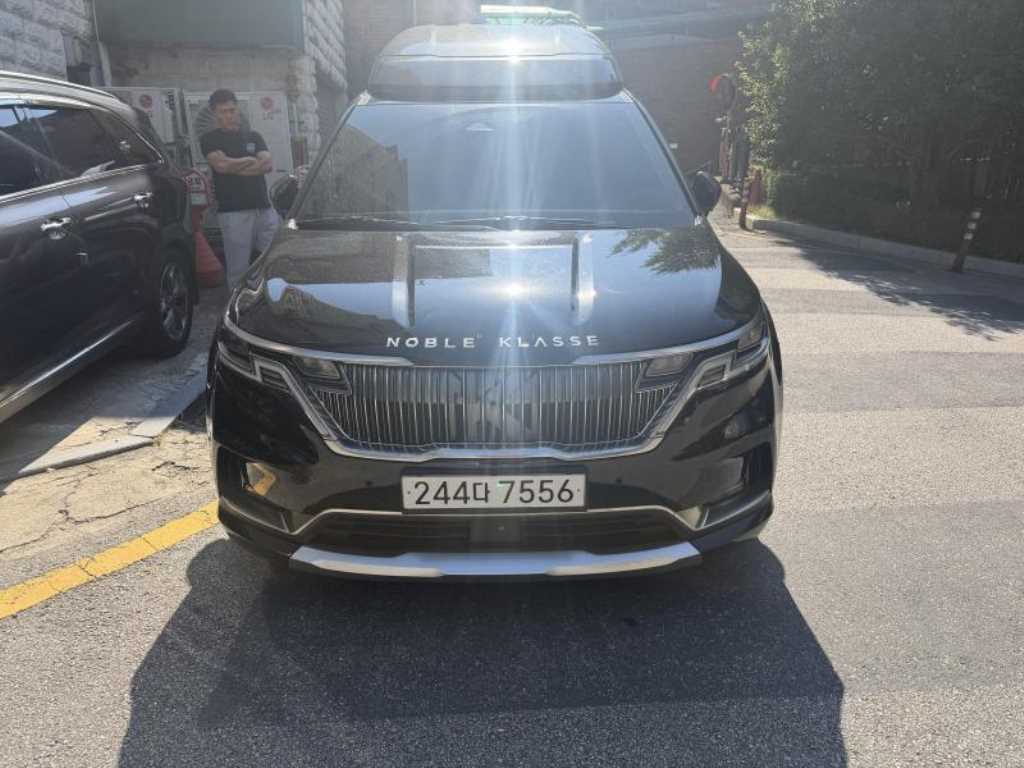 Kia Carnival SIGNATURE — фото 1