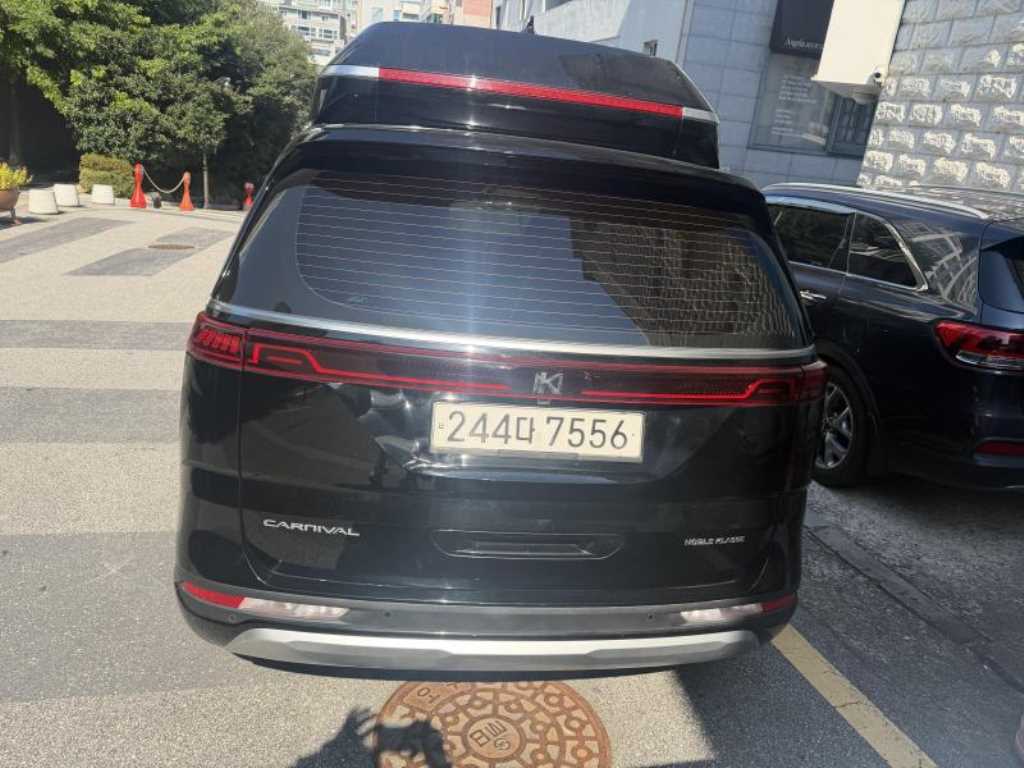 Kia Carnival SIGNATURE — фото 3