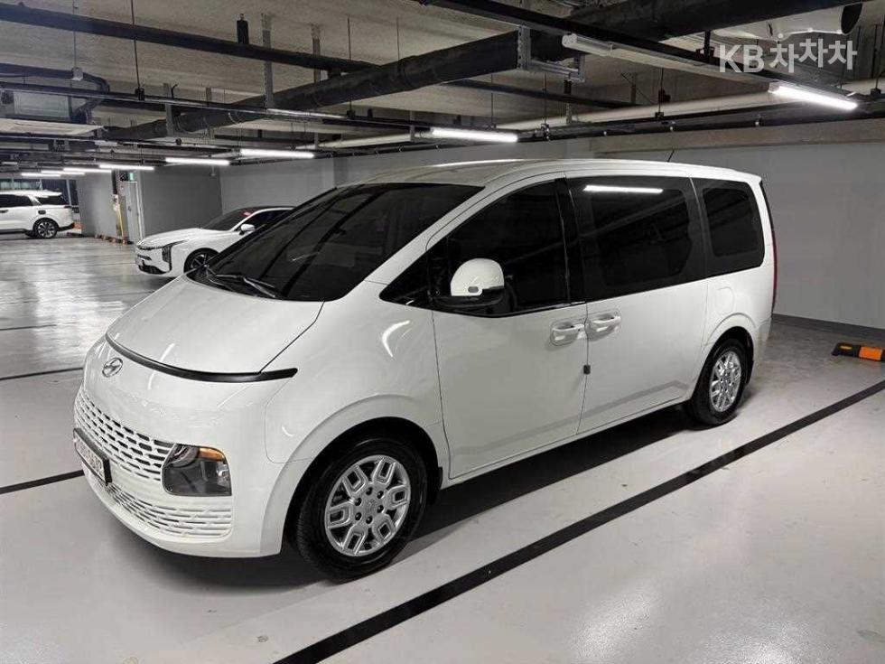 Hyundai Staria — фото 2
