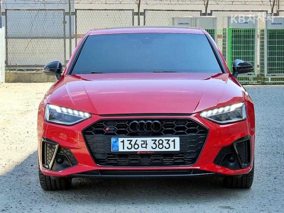 Audi S4 BASE MODEL — фото 1