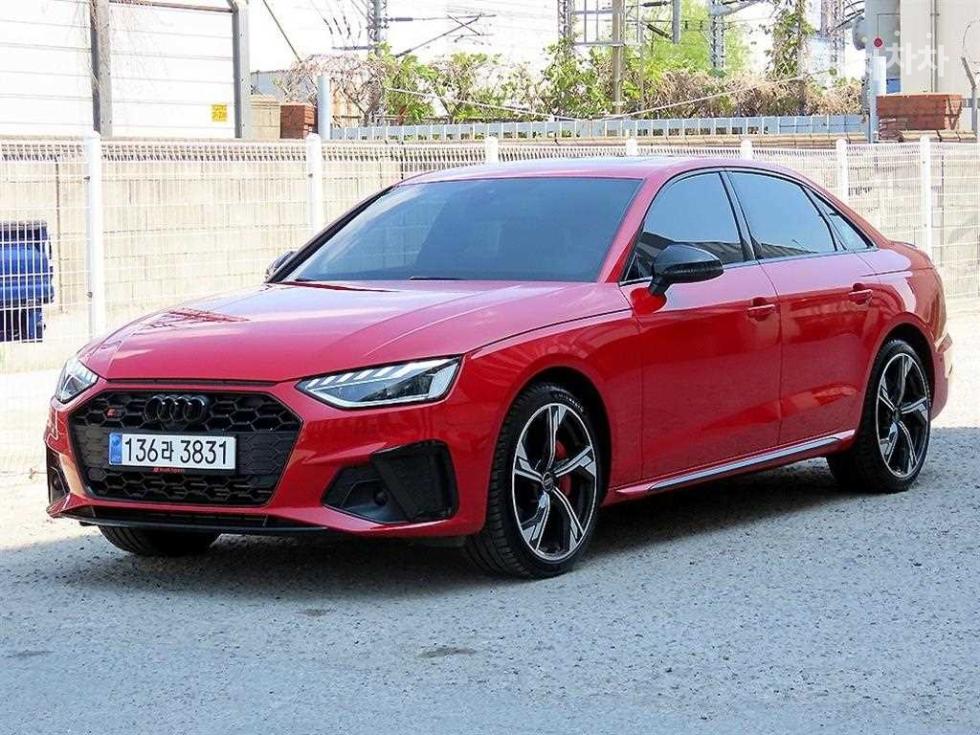 Audi S4 BASE MODEL — фото 2
