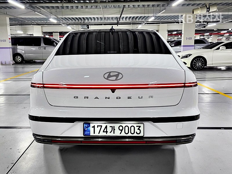 Hyundai Grandeur CALLIGRAPHY — фото 3