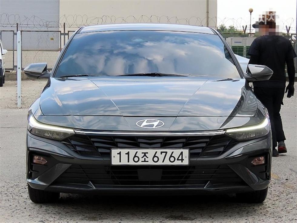 Hyundai Avante — фото 1