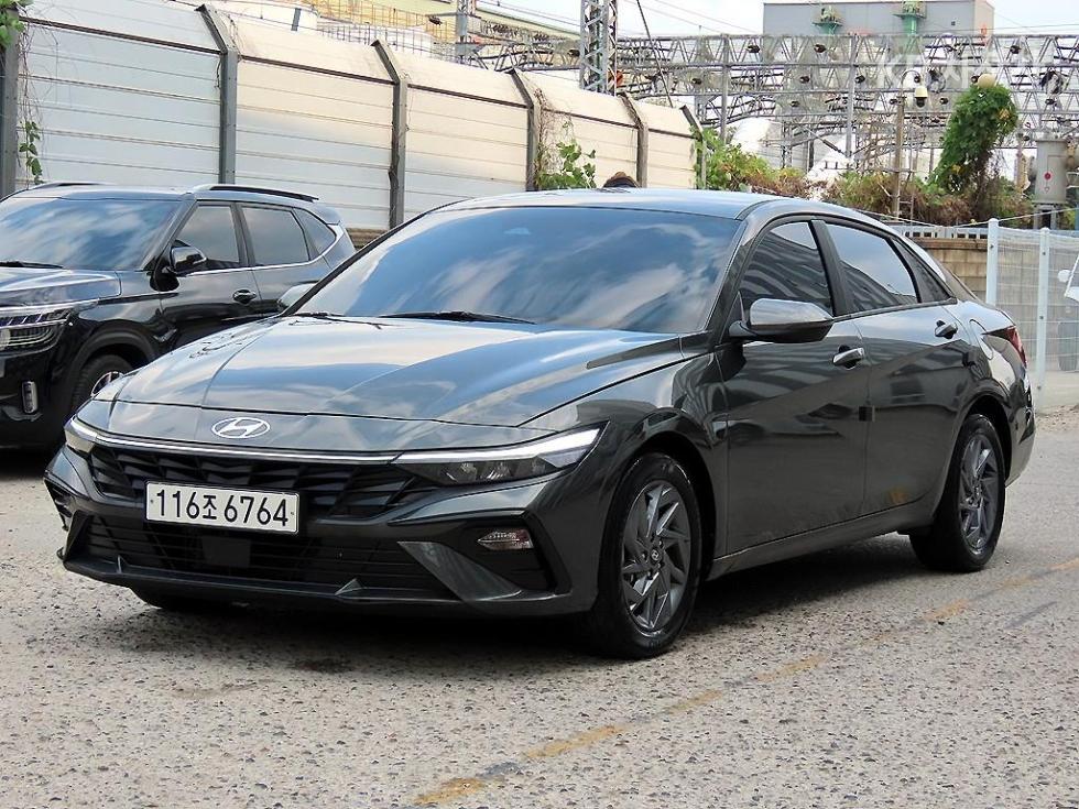 Hyundai Avante — фото 2