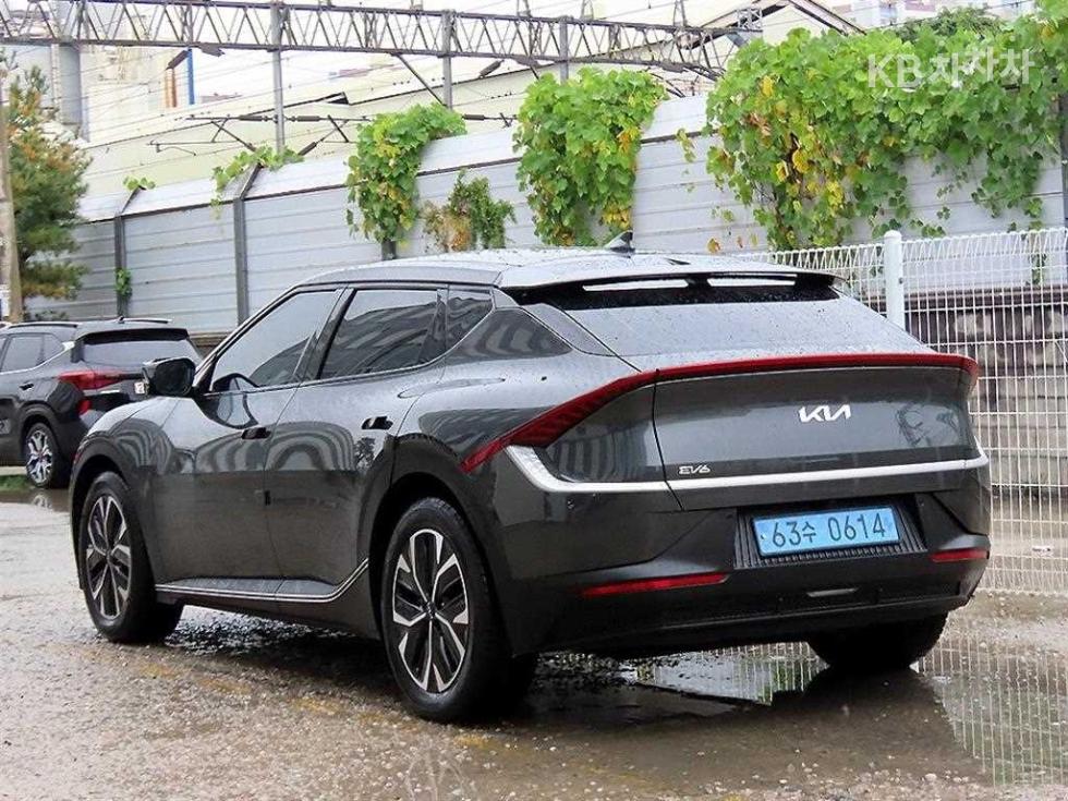 Kia EV6 — фото 3