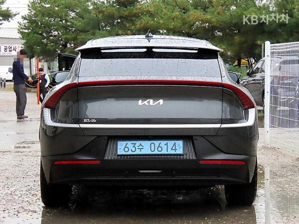 Kia EV6 — фото 4