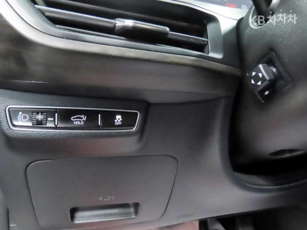 Kia K8 — miniaturë 14