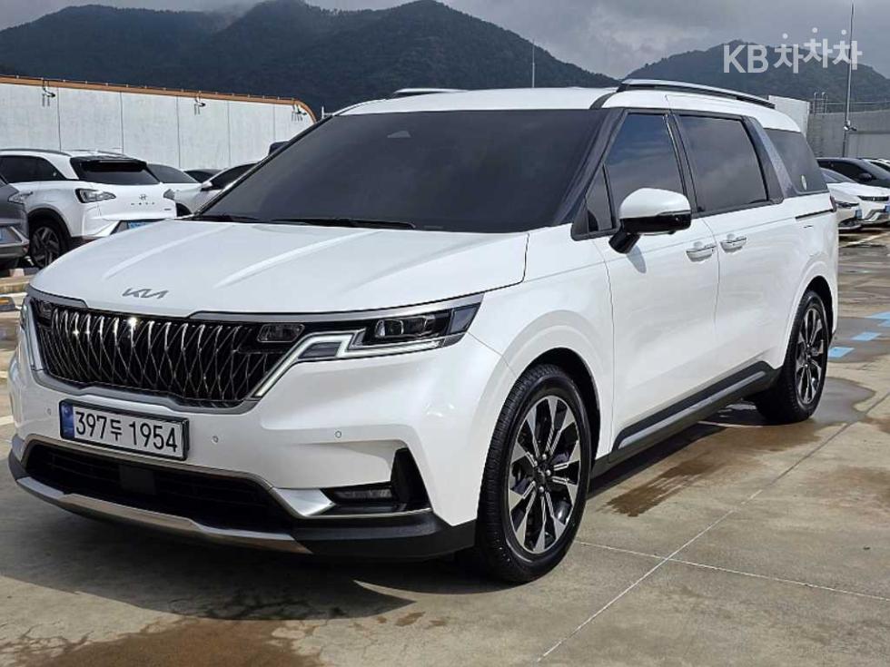 Kia Carnival SIGNATURE — фото 2