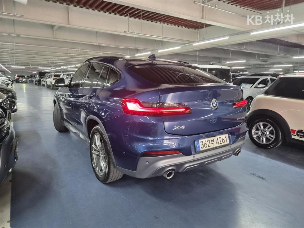 BMW X4 M Sport X — фото 4