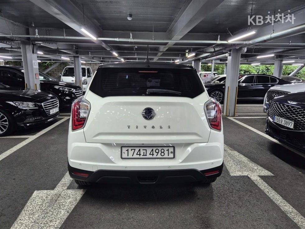 KG Mobility Tivoli BASE MODEL — фото 3