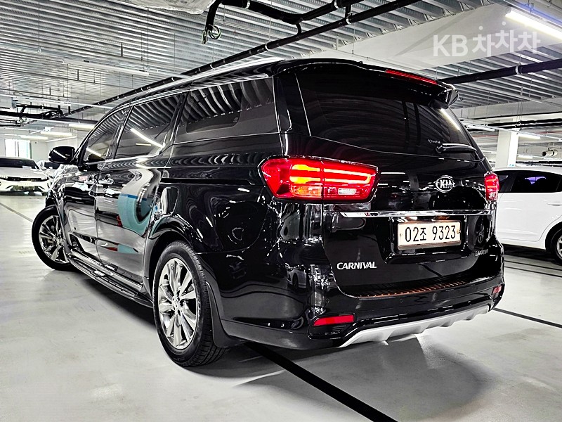 Kia Carnival President — фото 3
