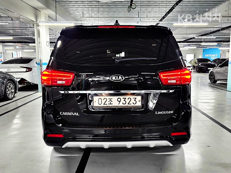 Kia Carnival President — фото 4