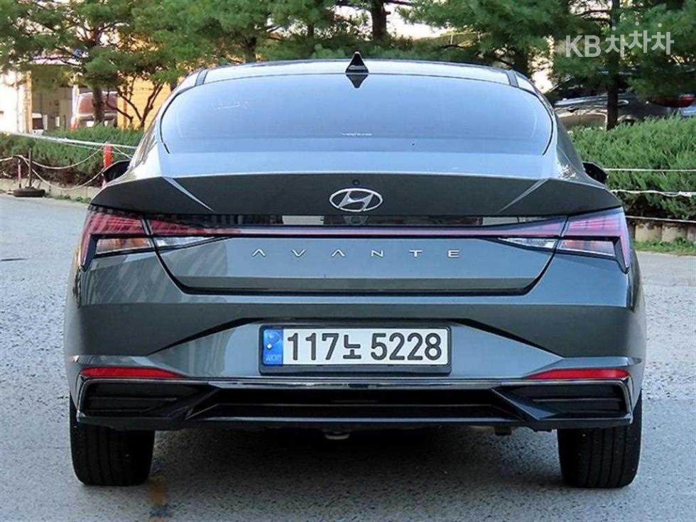 Hyundai Avante INSPIRATION — фото 4