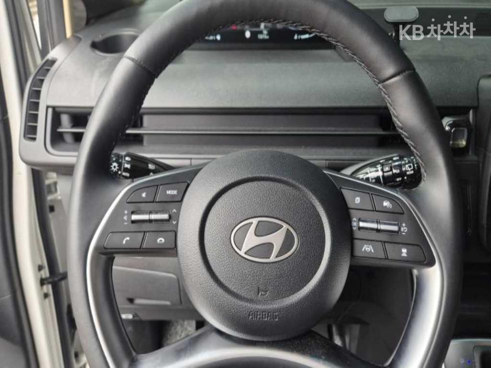 Hyundai Staria — фото 4