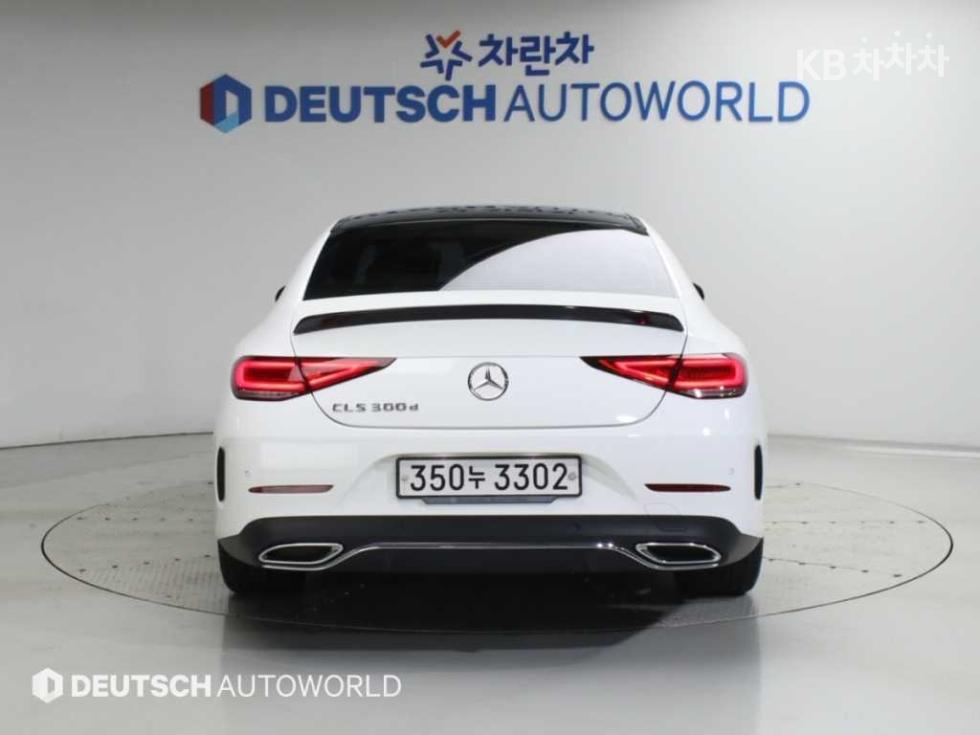 Mercedes-Benz CLS-Class AMG Line — фото 4