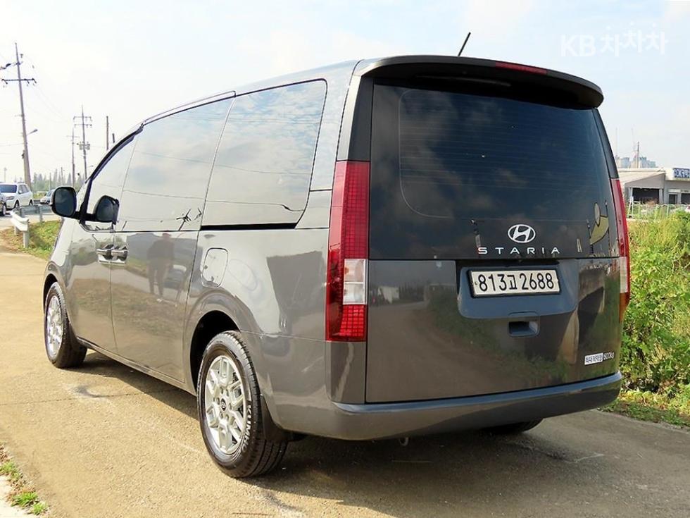 Hyundai Staria — miniaturë 3