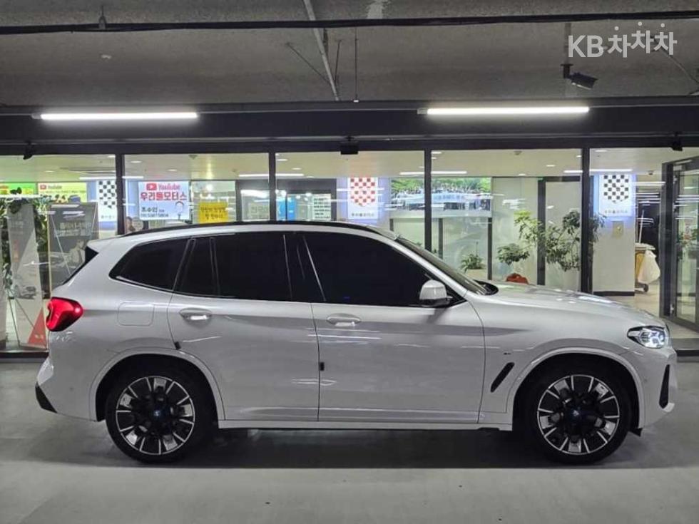 BMW iX3 M Sport Package — фото 3