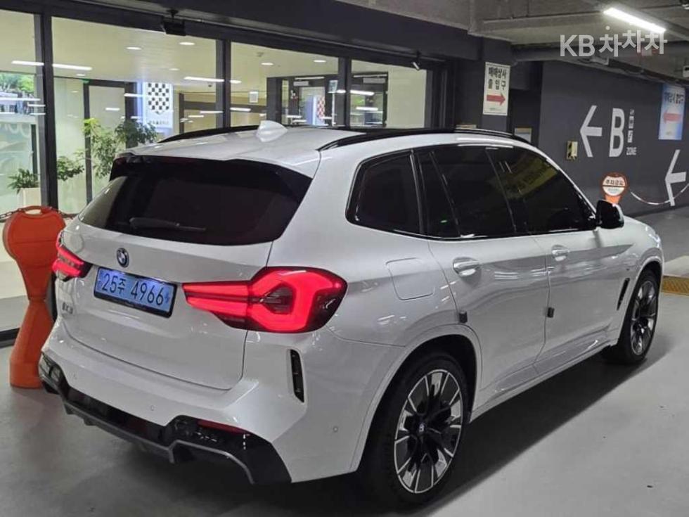 BMW iX3 M Sport Package — фото 4