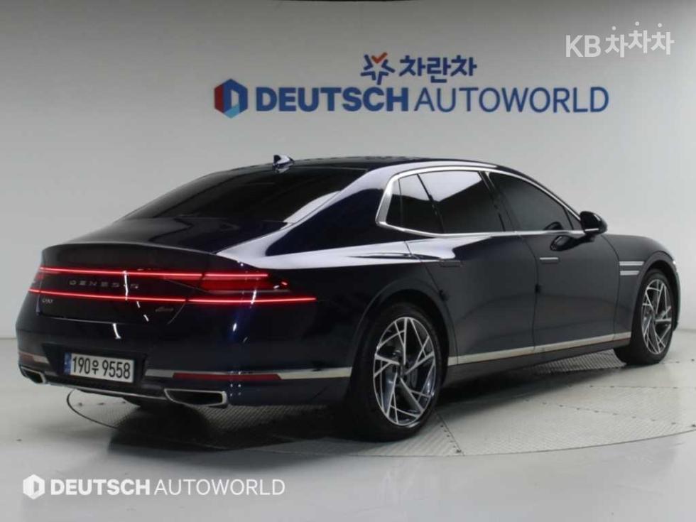 Genesis G90 BASE MODEL — фото 2
