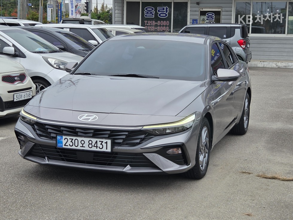 Hyundai Avante — фото 2