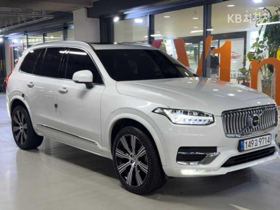 Volvo XC90 Ultimate Bright — фото 2